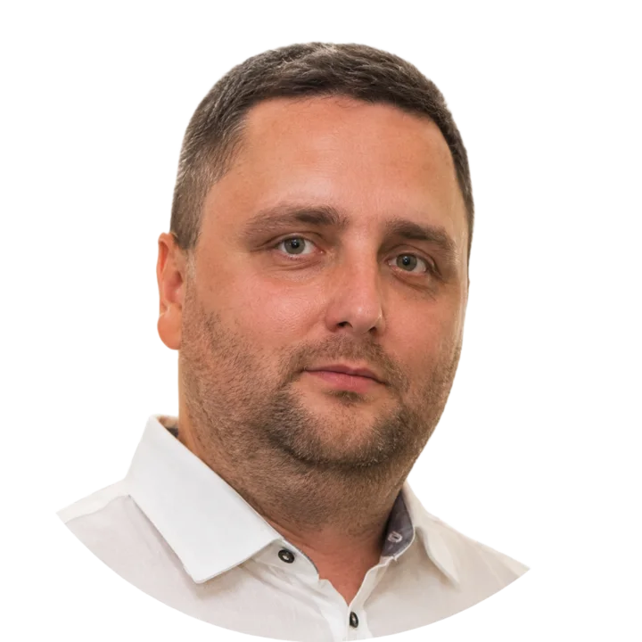 Лузай Роман Владимирович — руководитель клининговой компании «Чистота без забот»