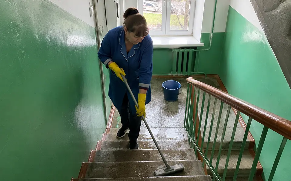 Уборка подъездов в Барнауле — основное изображение услуги